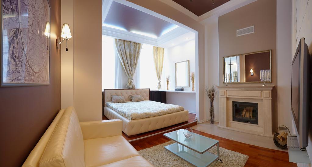Apartment On Konyskogo Lviv Buitenkant foto